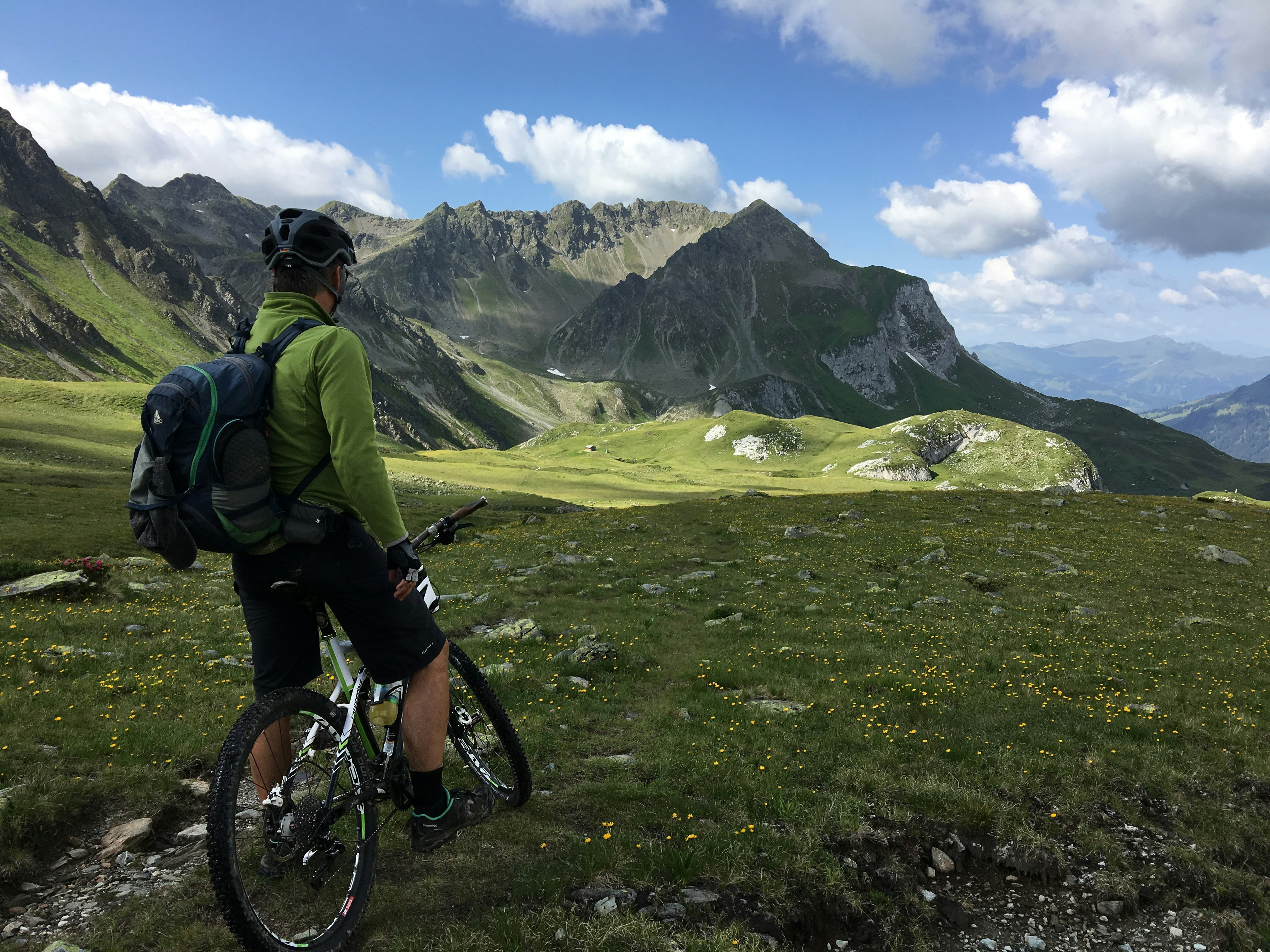 itinerance et randonn&eacute;e &agrave; v&eacute;lo